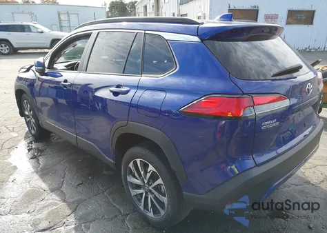 2023 Toyota Corolla Cross Xle z USA, uszkodzony, nr VIN 7MUDAABG1PV047825